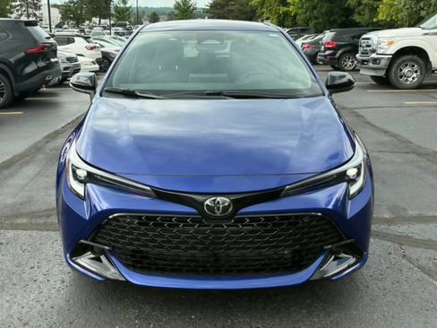 Used 2026 Toyota Corolla SE FWD image 2
