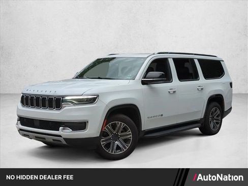 Used 2024 Jeep Wagoneer L Series II RWD image 1
