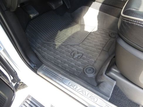 Used 2023 RAM 3500 Limited image 27