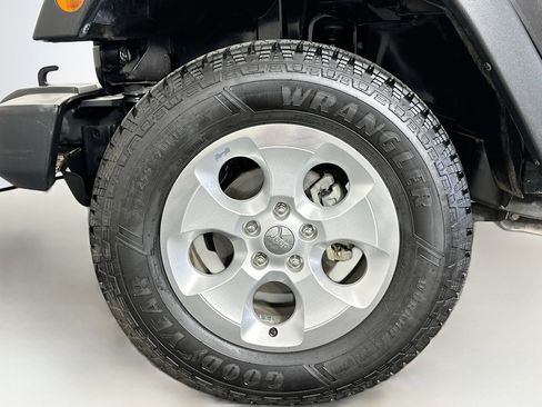 Used 2014 Jeep Wrangler Sport w/ Quick Order Package 23S image 11