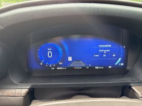 Used 2020 Ford Explorer Platinum w/ Premium Technology Package AWD/4WD image 20