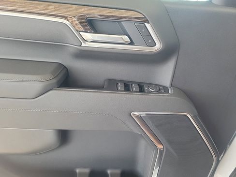 New 2026 GMC Sierra 1500 Elevation image 15