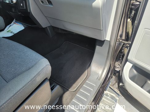 Used 2025 Ford F150 XLT w/ Equipment Group 301A Standard AWD/4WD image 9