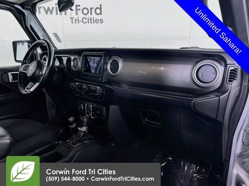 Used 2020 Jeep Wrangler Unlimited Sahara AWD/4WD image 27