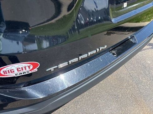 Used 2022 GMC Terrain SLE w/ Driver Convenience Package FWD image 45
