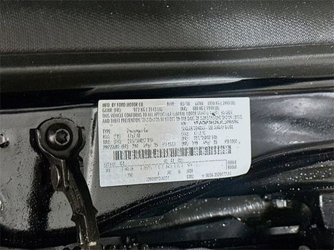 Used 2018 Ford Focus SEL image 32