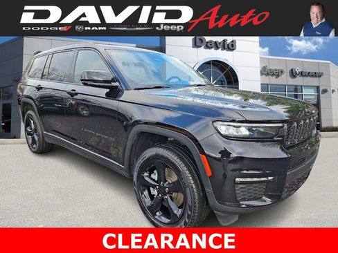 Used 2025 Jeep Grand Cherokee L Limited w/ Black Appearance Package image 1