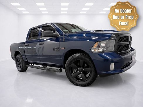 Used 2019 RAM 1500 Express w/ Wheel & Sound Group AWD/4WD image 2