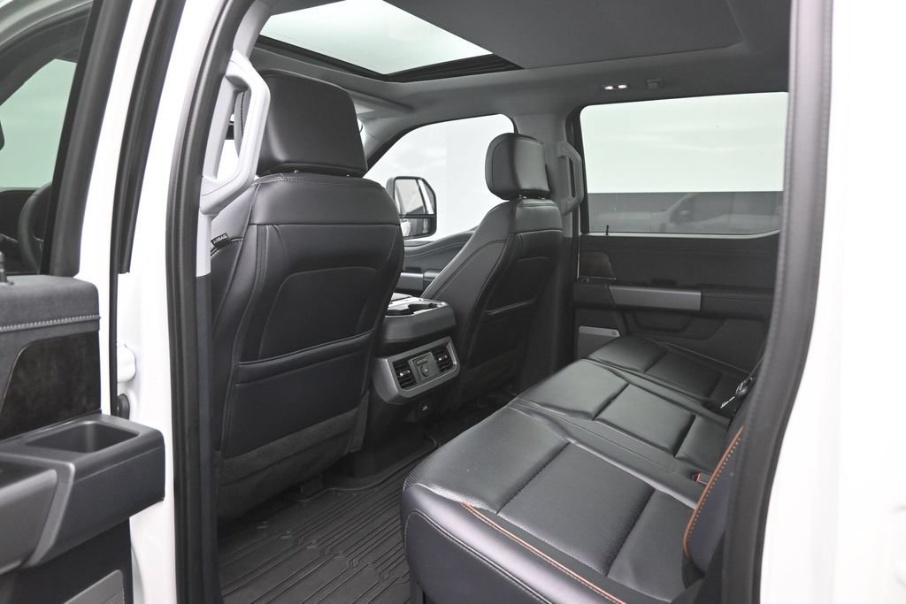 Used 2025 Ford F250 Lariat w/ Black Appearance Package AWD/4WD image 2