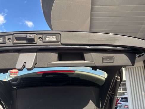 Used 2023 Volkswagen ID.4 Pro S image 10