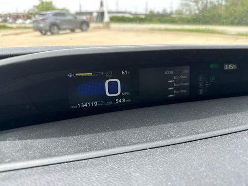 Used 2016 Toyota Prius Three w/ Advanced Technology Package FWD image 20