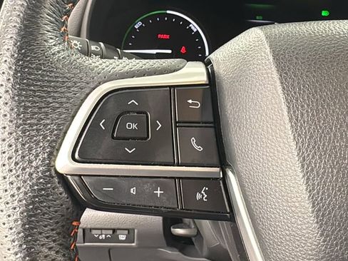 Used 2023 Toyota Sienna XSE image 23