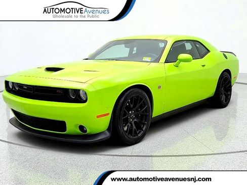 Used 2019 Dodge Challenger R/T Scat Pack w/ Dynamics Package RWD image 1