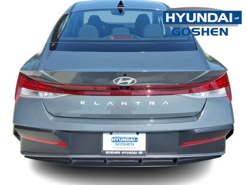 Used 2024 Hyundai Elantra SEL w/ Convenience Package FWD image 7
