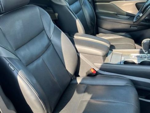Used 2016 Nissan Murano Platinum AWD/4WD image 18