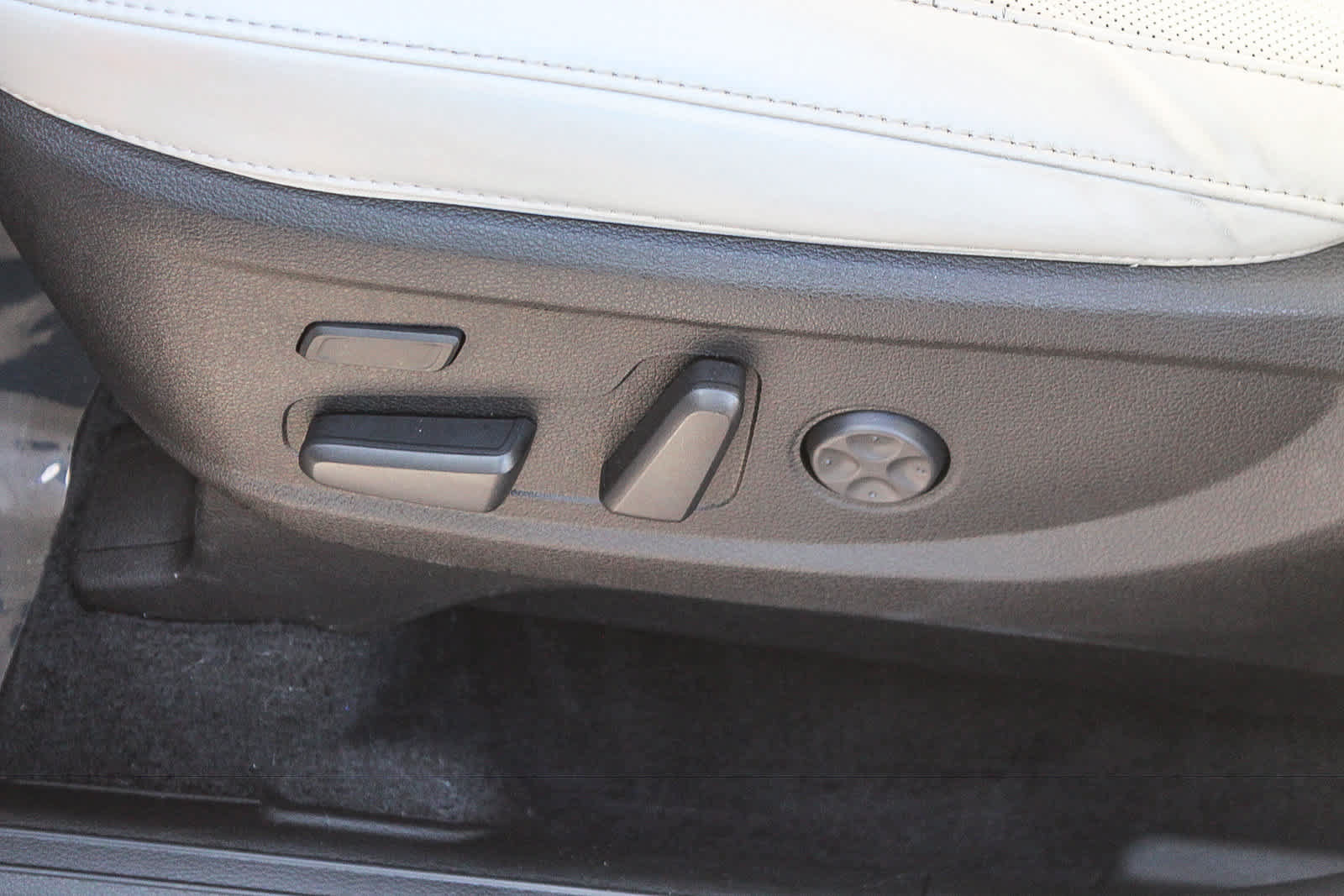 Used 2024 Kia Telluride SX Prestige AWD/4WD image 27