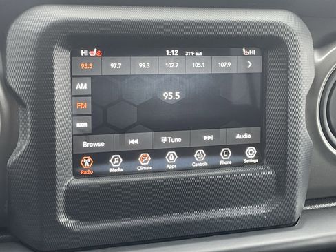 Used 2022 Jeep Wrangler Unlimited Sport image 24