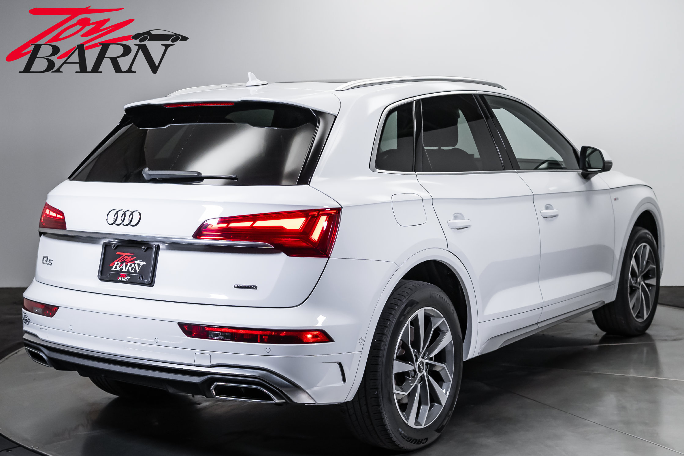 Used 2023 Audi Q5 2.0T Prestige AWD/4WD image 5