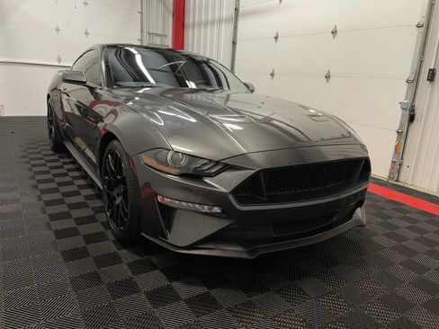 Used 2018 Ford Mustang GT w/ Black Accent Pkg RWD image 6