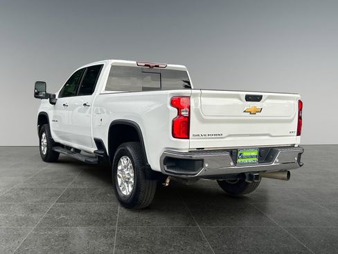 Used 2024 Chevrolet Silverado 2500 LTZ w/ LTZ Plus Package AWD/4WD image 5