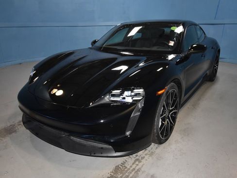 Used 2024 Porsche Taycan image 1