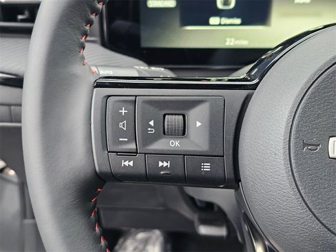 New 2026 Nissan Kicks SR w/ Cold Weather Package image 33