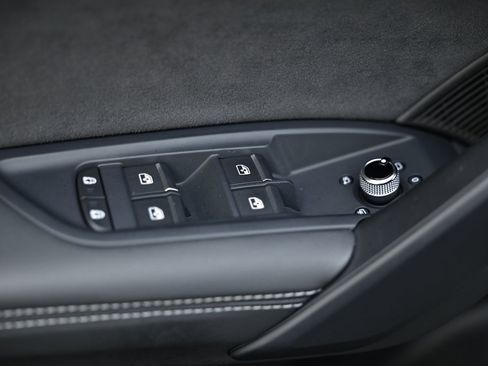 Used 2024 Audi SQ5 Premium Plus w/ Premium Plus Package image 16