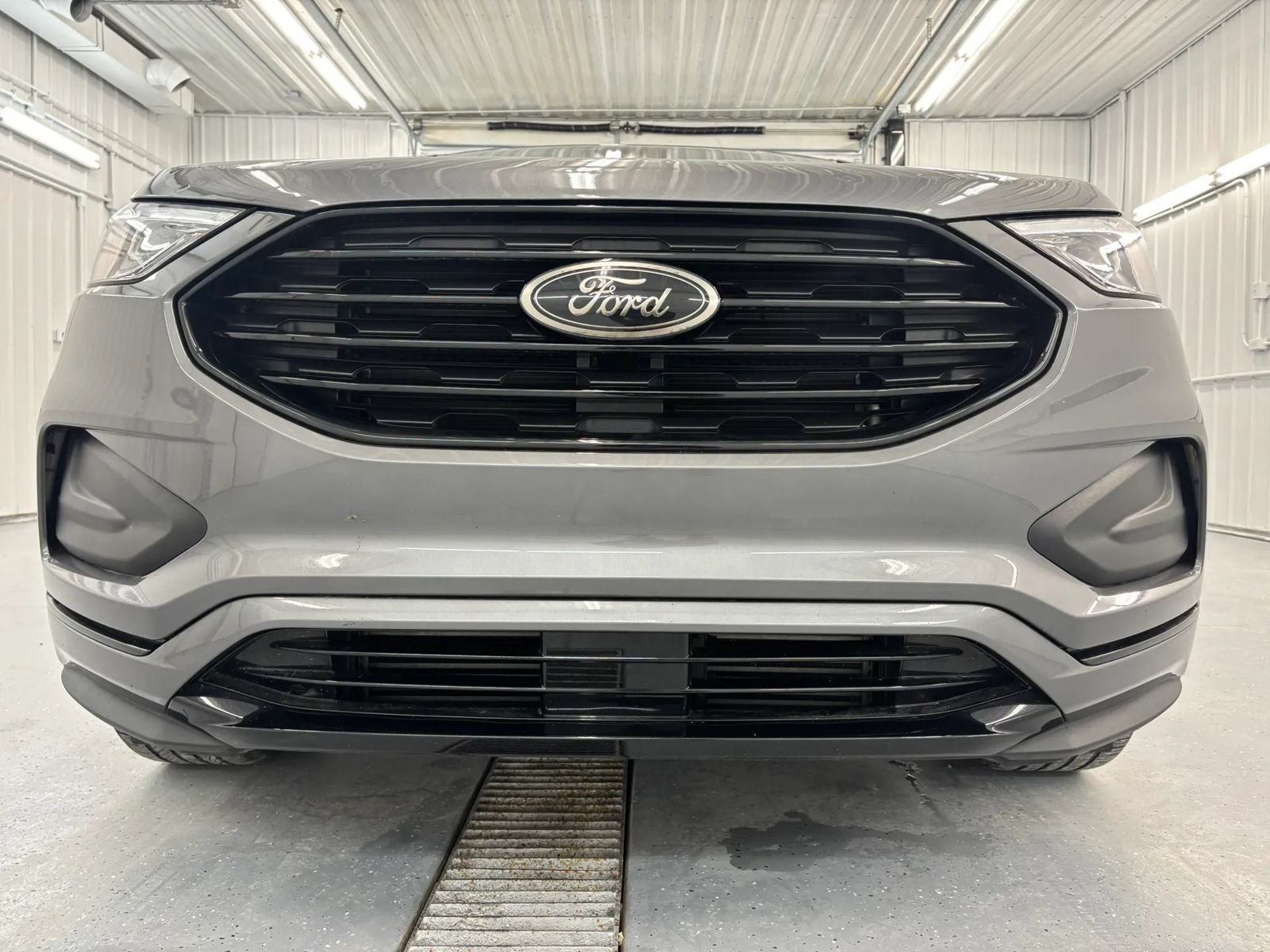 Used 2022 Ford Edge SE w/ Black Appearance Package AWD/4WD image 10