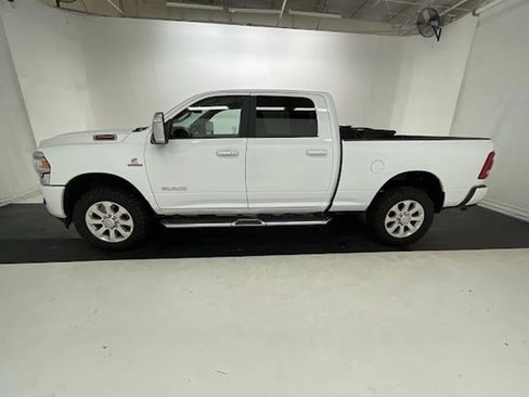 Used 2023 RAM 2500 Laramie AWD/4WD image 4