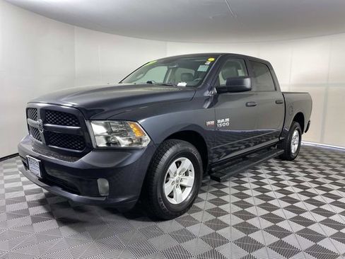 Used 2018 RAM 1500 Express RWD image 4