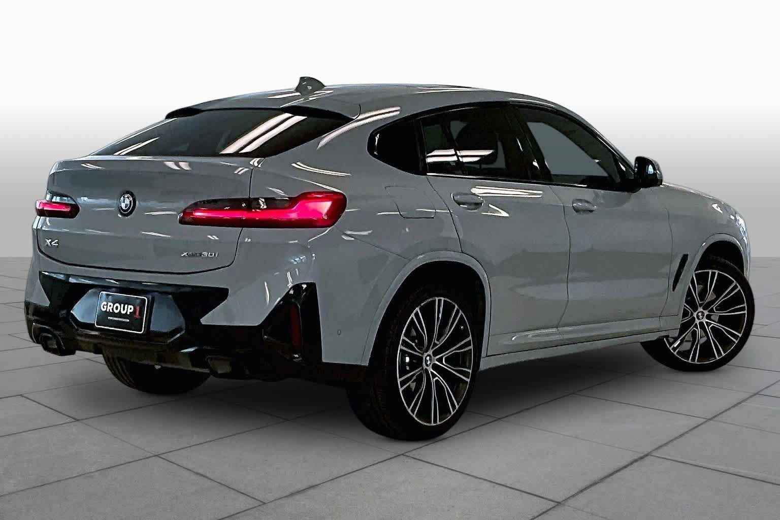 Used 2024 BMW X4 xDrive30i w/ Premium Package AWD/4WD image 12