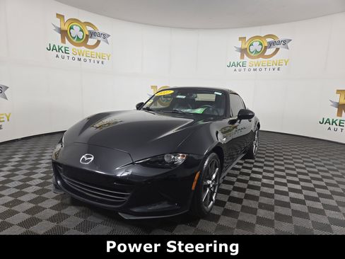 Used 2017 MAZDA MX-5 Miata RF Grand Touring image 3