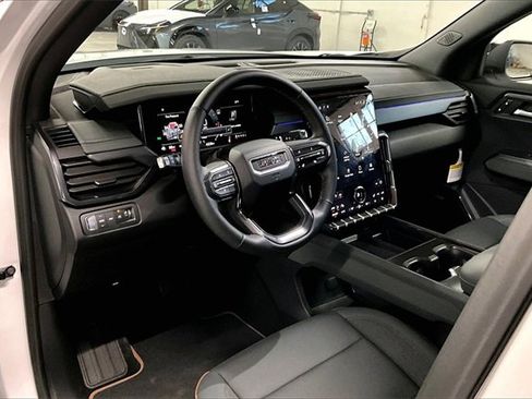 Used 2025 GMC Acadia AT4 image 16