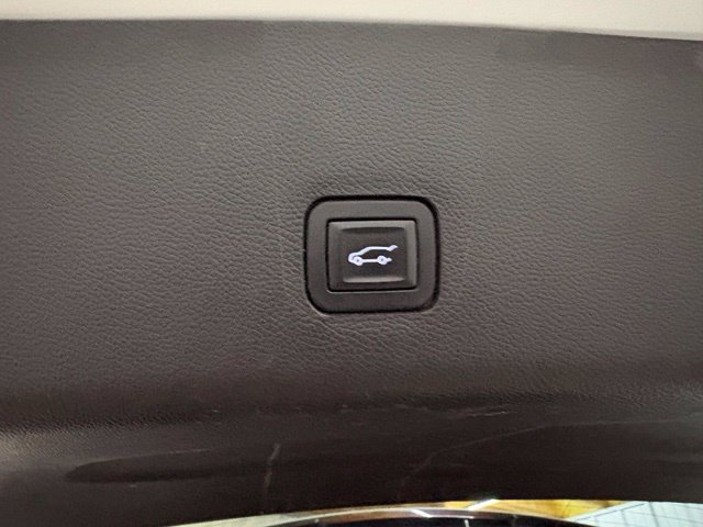 Used 2019 Chevrolet Traverse High Country w/ LPO, Floor Liner Package AWD/4WD image 10