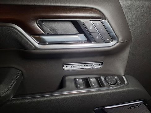 New 2026 GMC Sierra 1500 Denali w/ Technology Package image 16