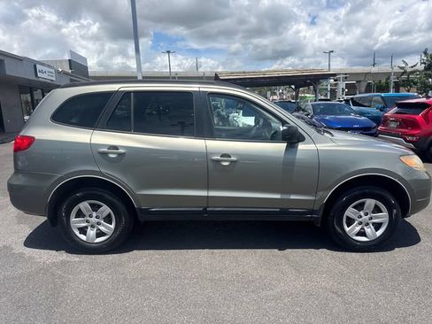 Used 2009 Hyundai Santa Fe GLS FWD image 4