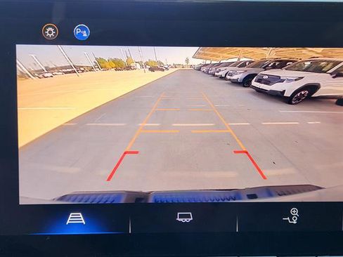 Used 2023 Chevrolet Colorado Z71 w/ Z71 Convenience Package 2 image 14