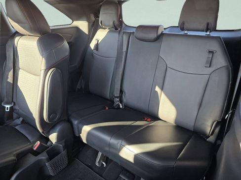 Used 2021 Toyota Sienna XSE FWD image 30