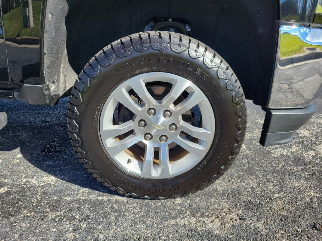 Used 2019 Chevrolet Silverado 1500 LT w/ All Star Edition AWD/4WD image 6