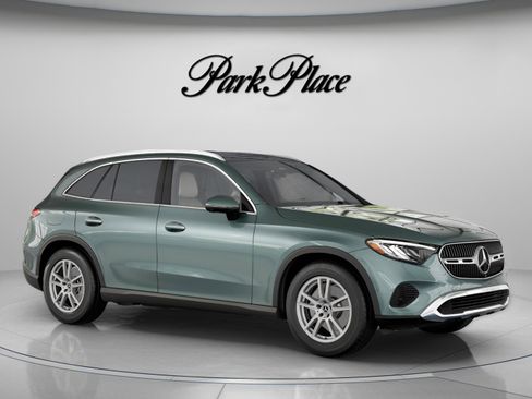 Used 2026 Mercedes-Benz GLC 300 image 30