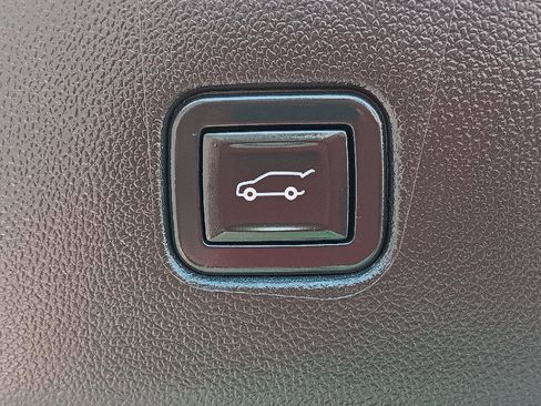 Used 2022 Chevrolet Blazer LT image 33