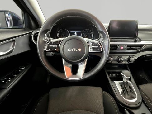 Used 2023 Kia Forte LXS FWD image 8