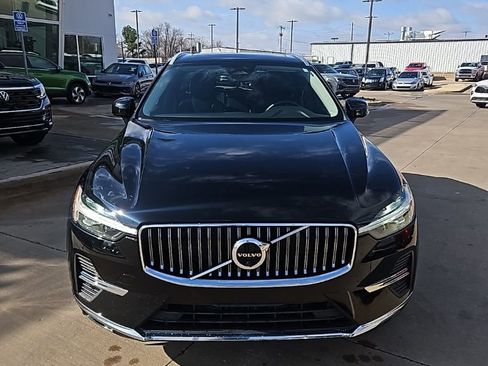 Used 2023 Volvo XC60 B5 Plus FWD image 2