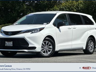 Used 2023 Toyota Sienna LE