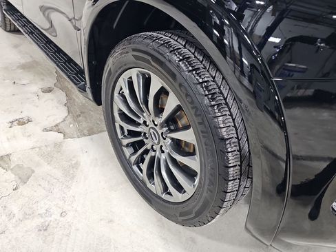 Used 2022 Nissan Armada Platinum image 10