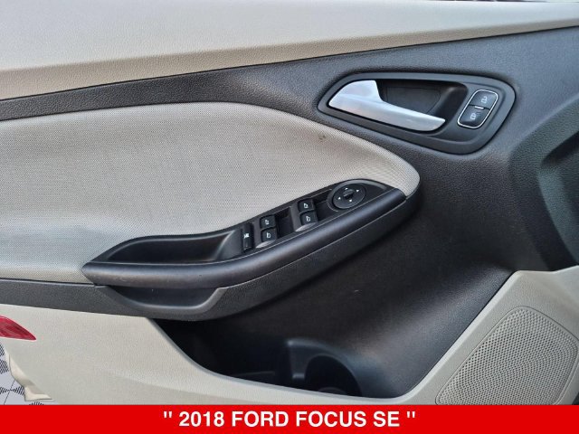 Used 2018 Ford Focus SE FWD image 10
