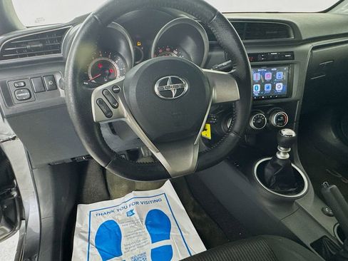 Used 2011 Scion tC FWD image 25