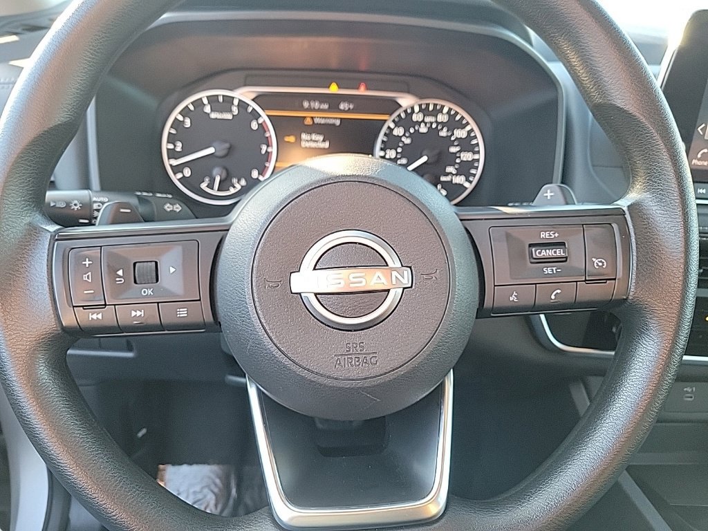 Used 2024 Nissan Rogue S AWD/4WD image 10