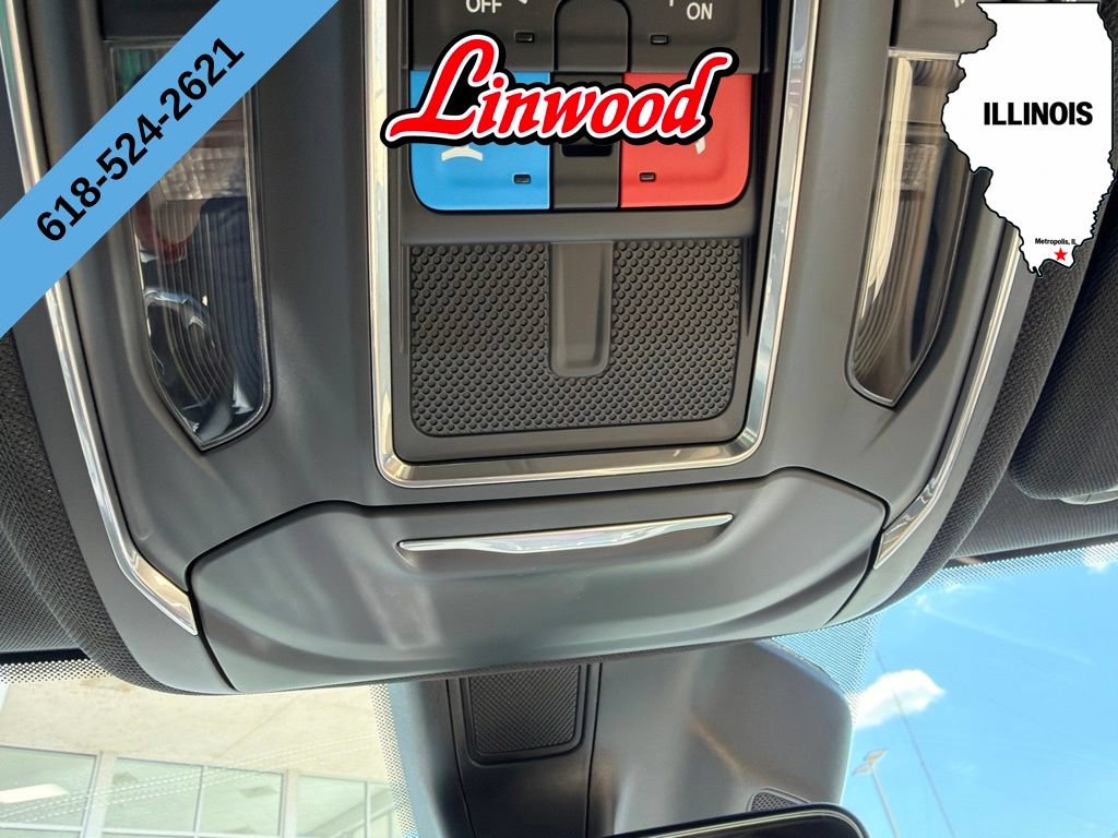 Used 2025 Jeep Grand Cherokee Limited AWD/4WD image 36