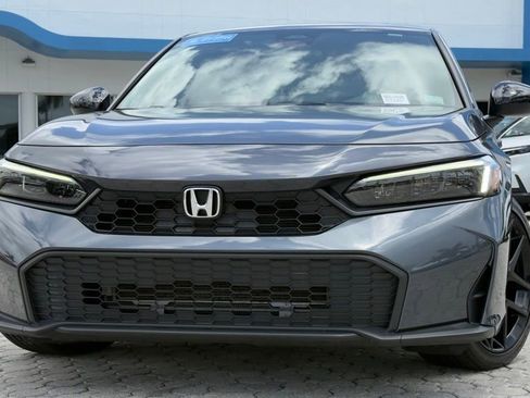 Certified 2025 Honda Civic Sport image 2